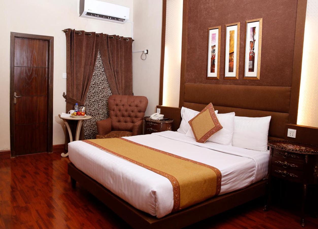 Ambassador Suites & Hotel Ισλαμαμπάντ Εξωτερικό φωτογραφία