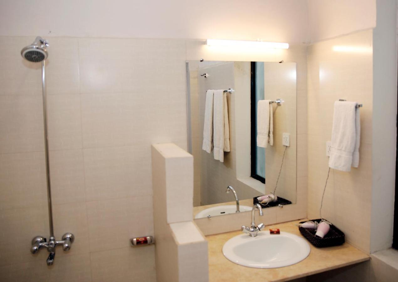 Ambassador Suites & Hotel Ισλαμαμπάντ Εξωτερικό φωτογραφία