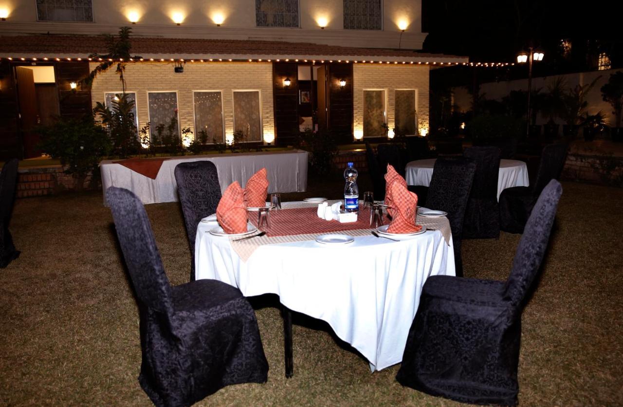 Ambassador Suites & Hotel Ισλαμαμπάντ Εξωτερικό φωτογραφία